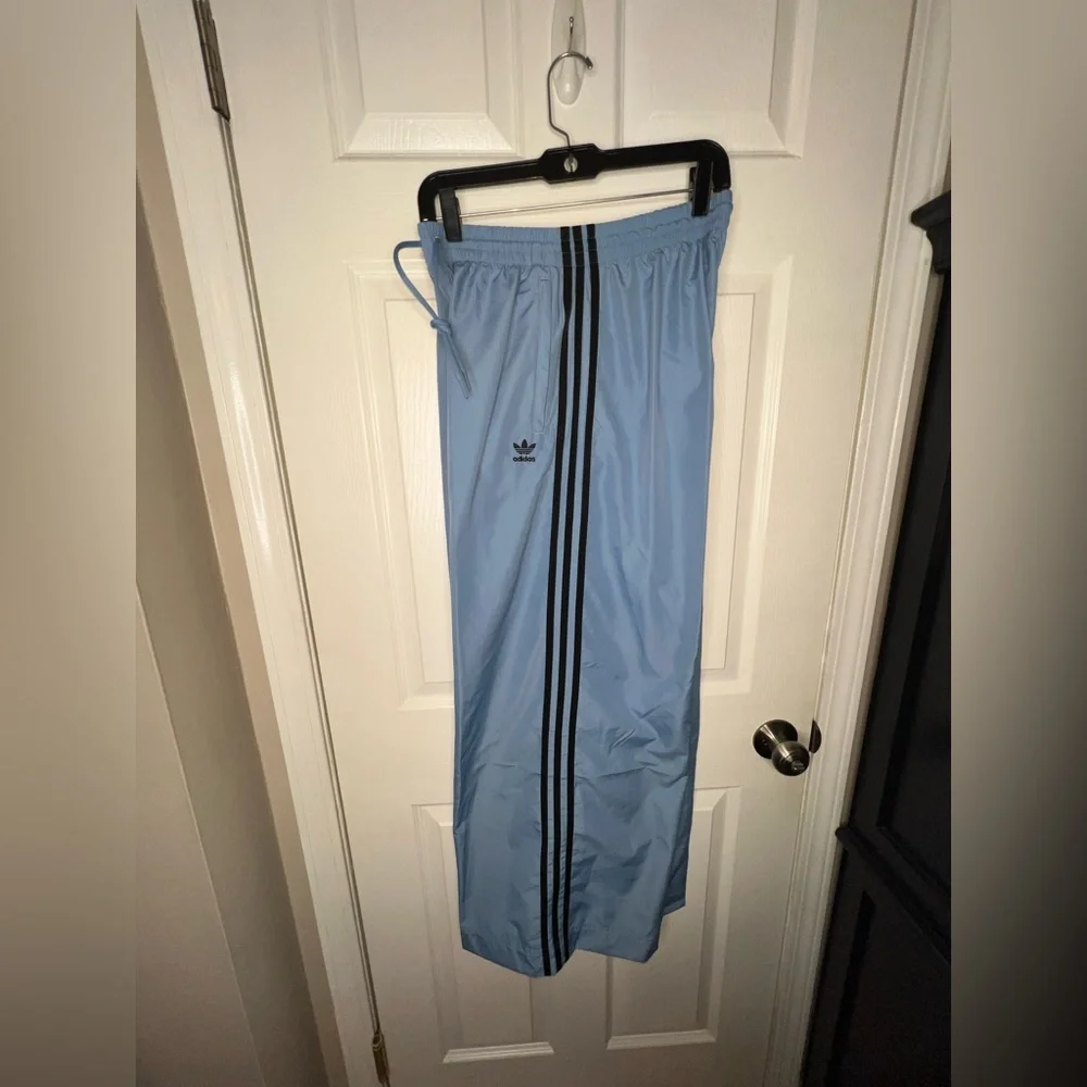 NWT adidas Originals Women’s Small Firebird Oversized Track Pants & Jersey Top S - Picture 14 of 16